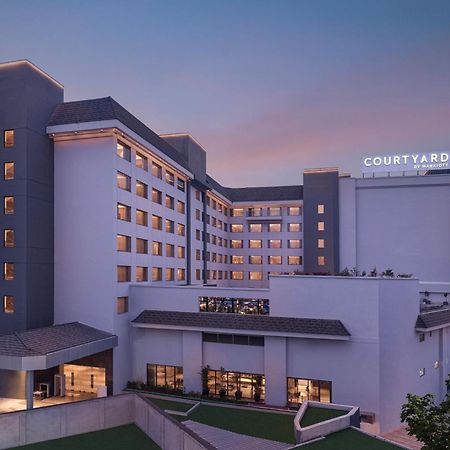 Hotel Courtyard By Marriott Shillong Esterno foto