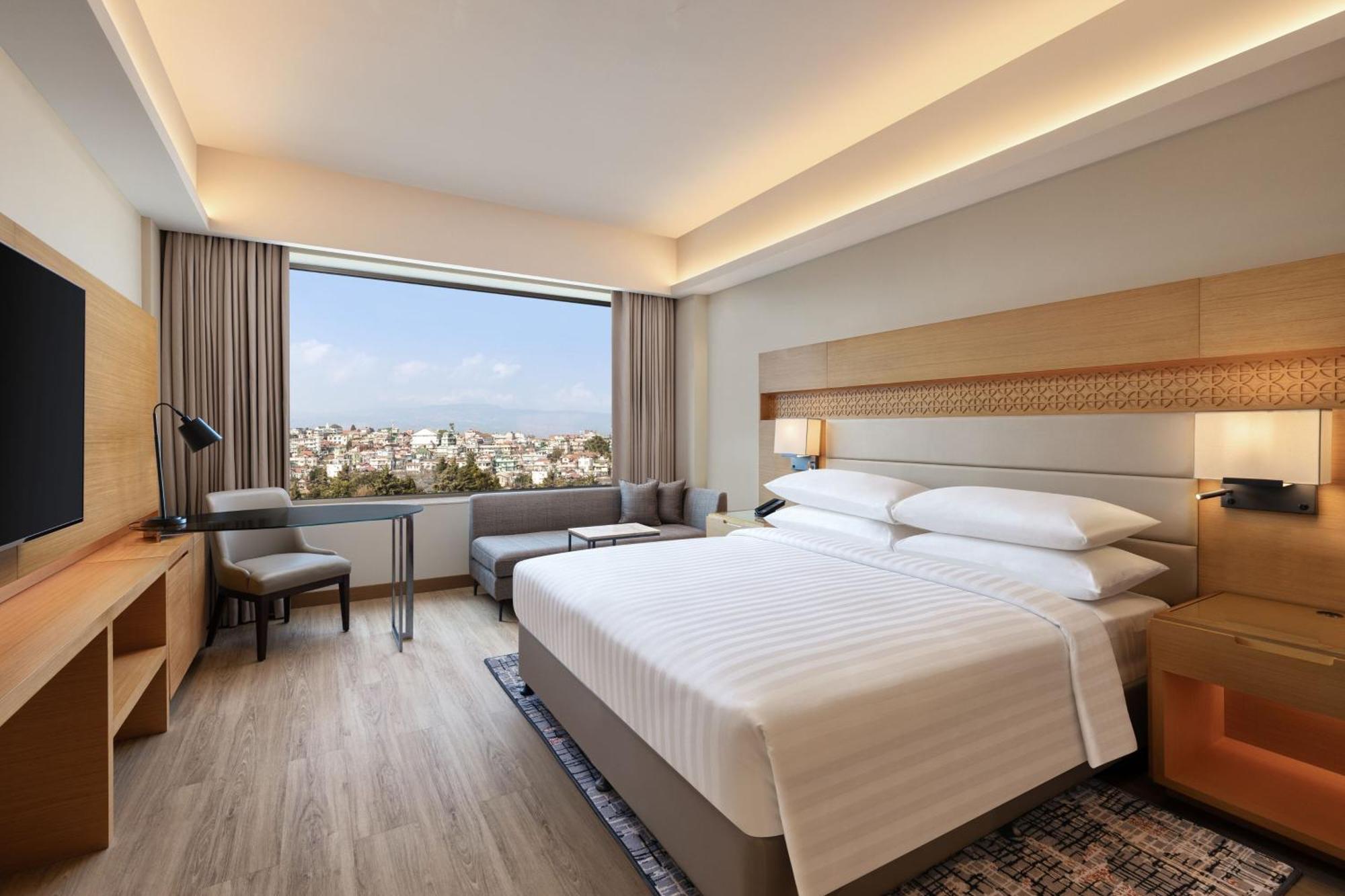 Hotel Courtyard By Marriott Shillong Esterno foto