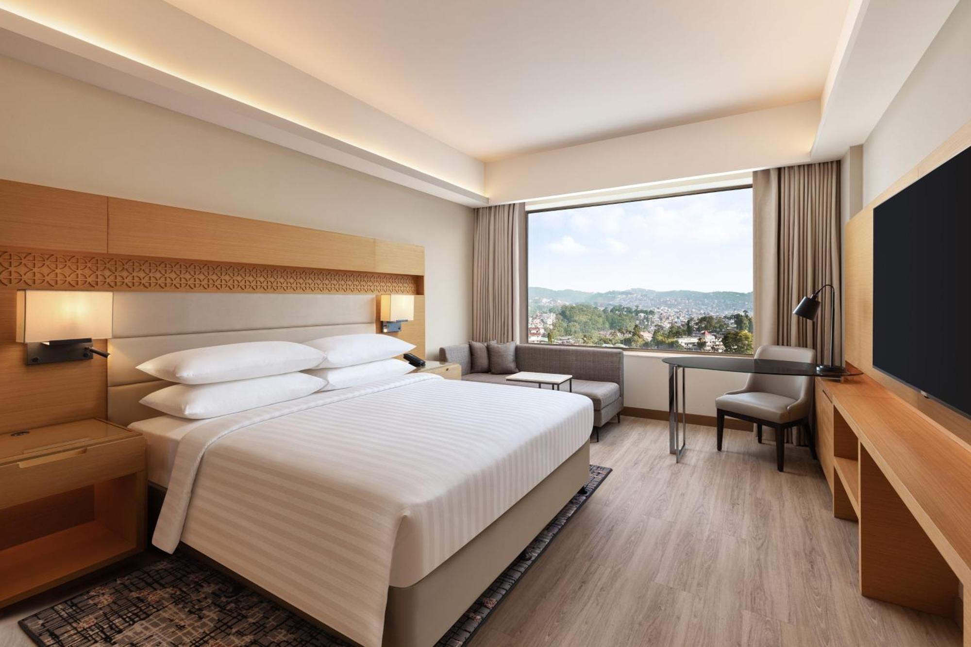 Hotel Courtyard By Marriott Shillong Esterno foto