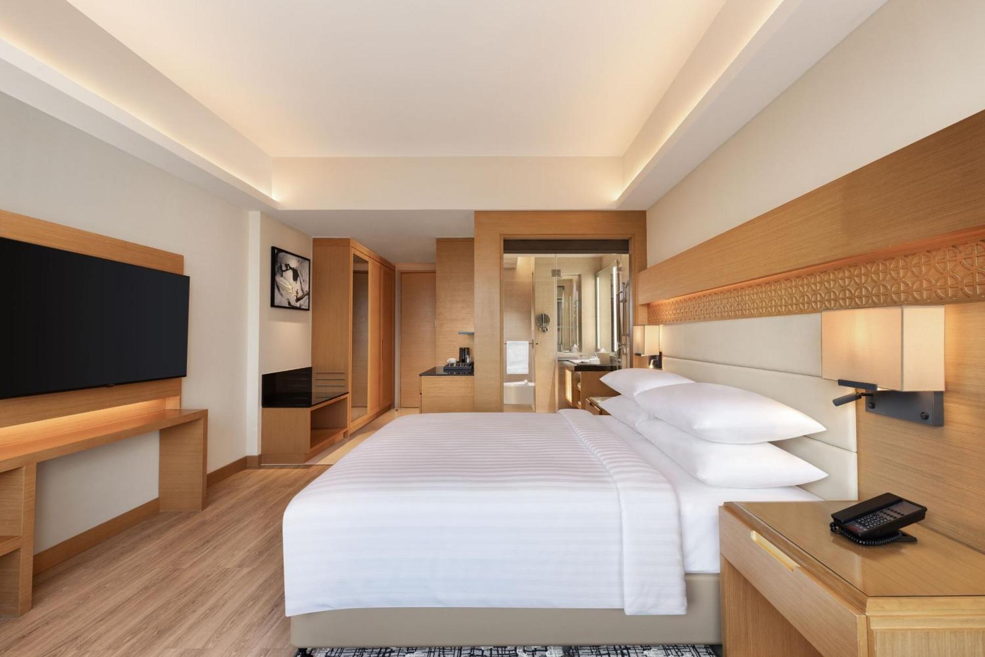 Hotel Courtyard By Marriott Shillong Esterno foto